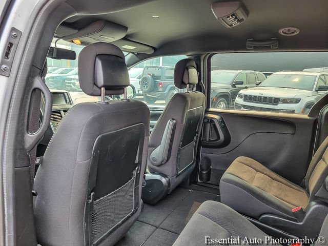 Used 2018 Silver Dodge SE Plus image 12