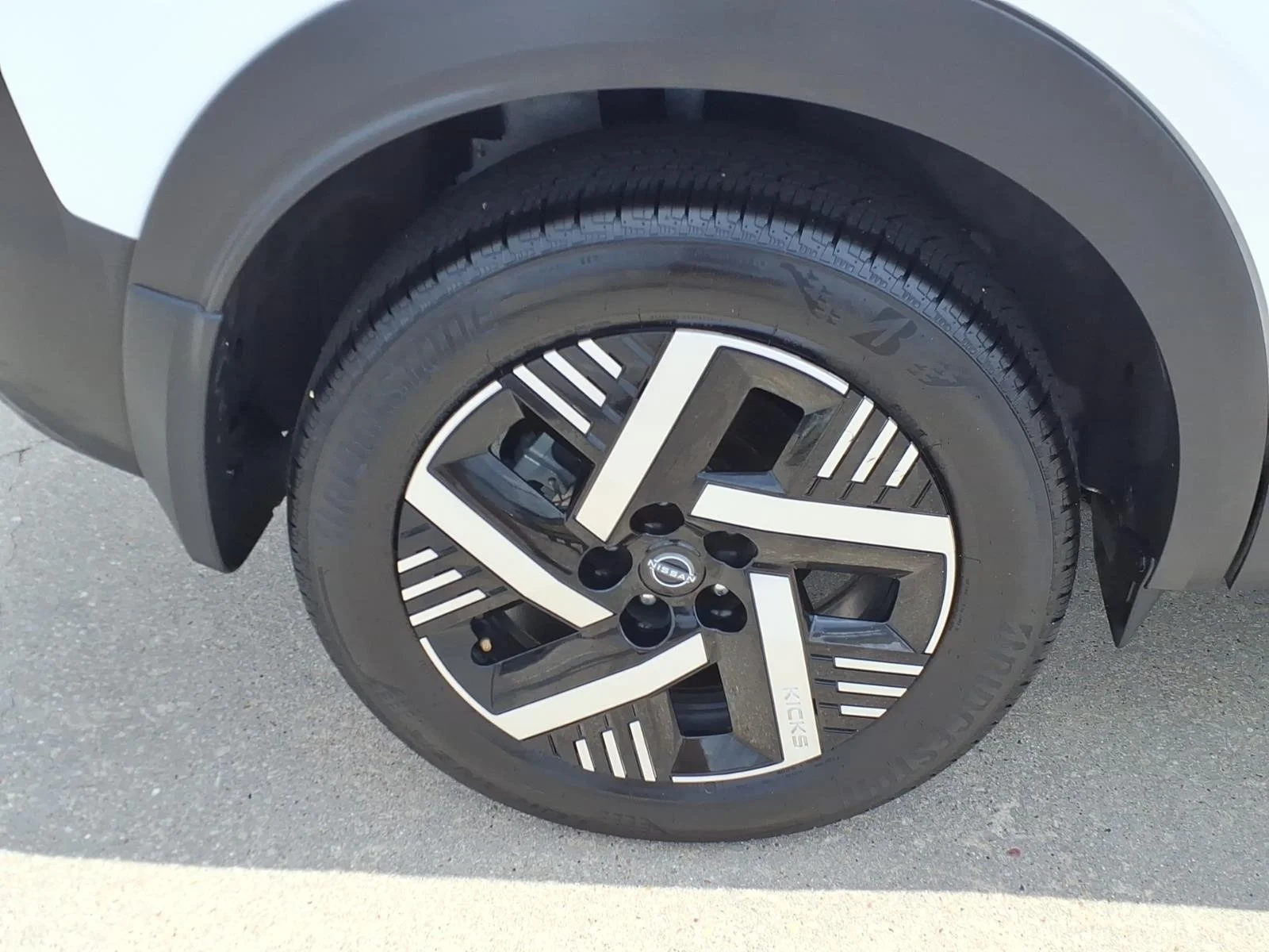 2026 Nissan Kicks SV - 10