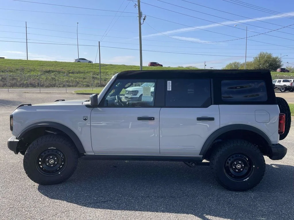 New 2026 White Ford Big Bend image 6