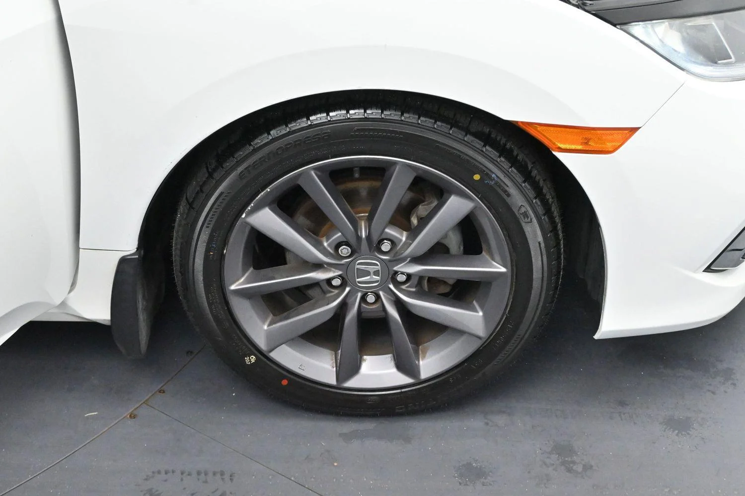 Used 2020 White Honda EX-L image 32