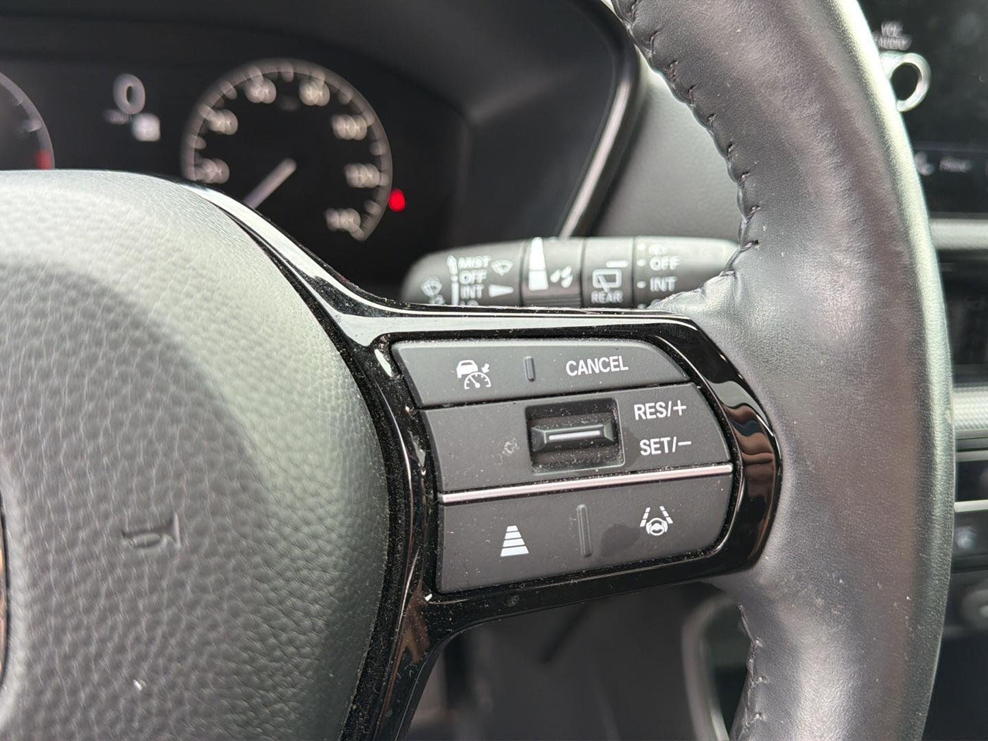 Used 2024 Canyon River Blue Metallic Honda EX-L image 13