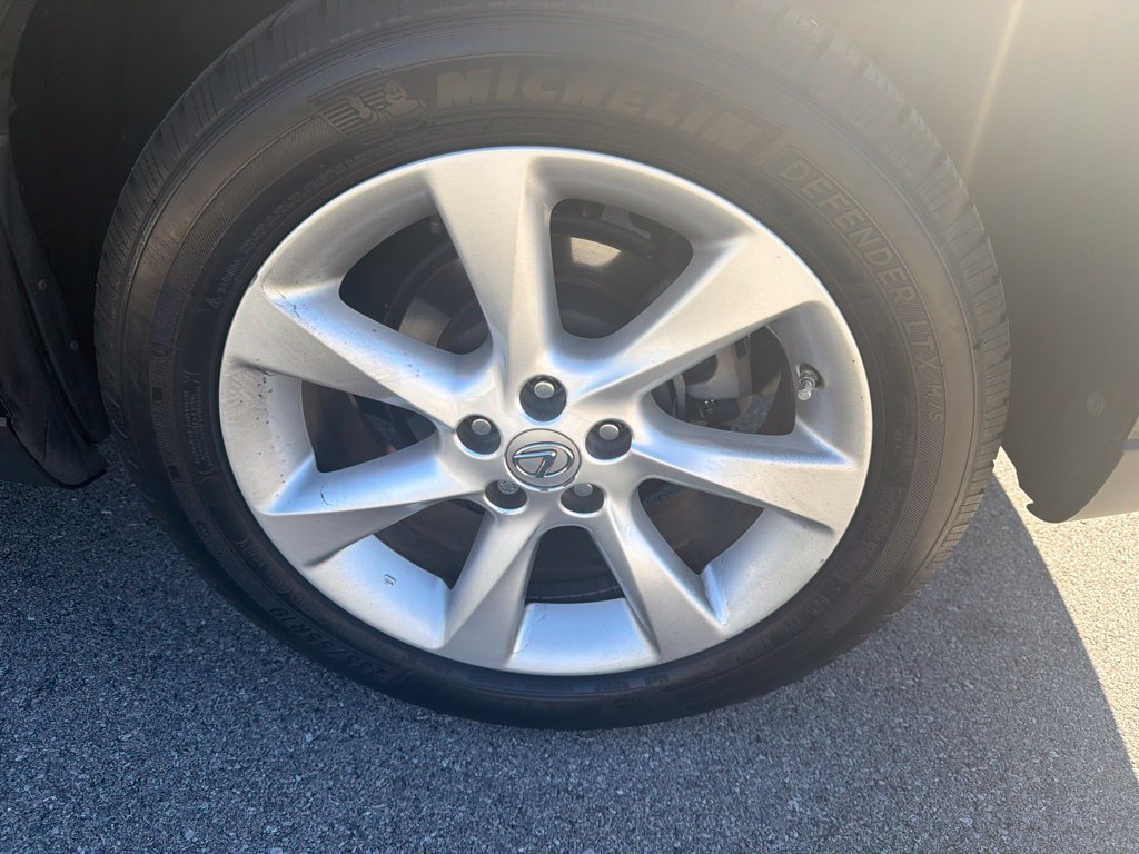 Used 2011 Obsidian Lexus 350 image 12