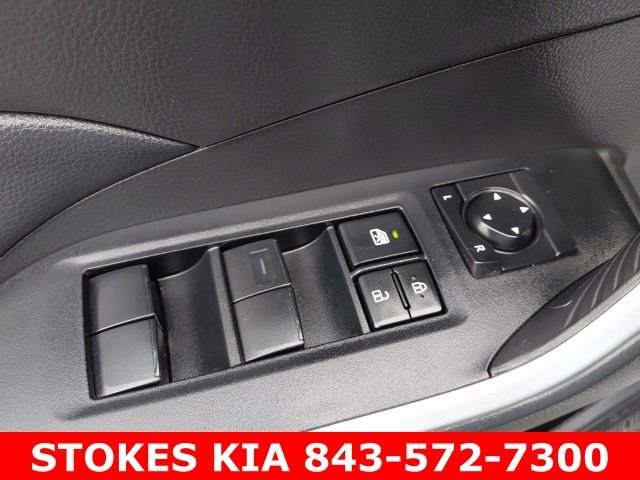 Used 2021 Silver Toyota XLE image 18
