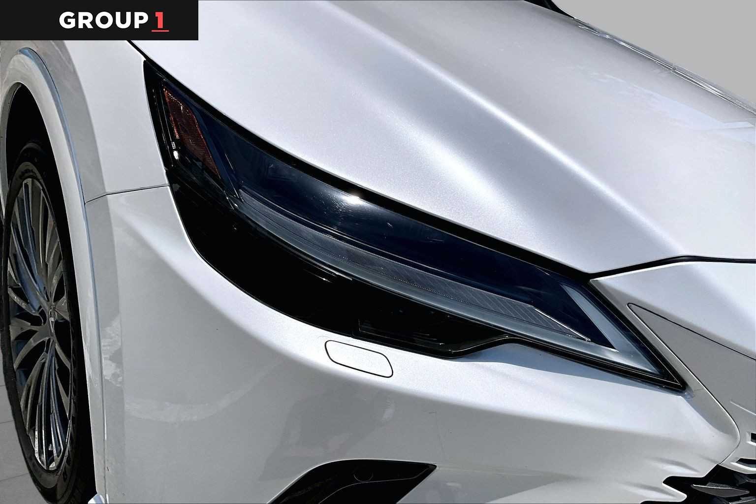 Used 2023 Eminent White Pearl Lexus Luxury image 25