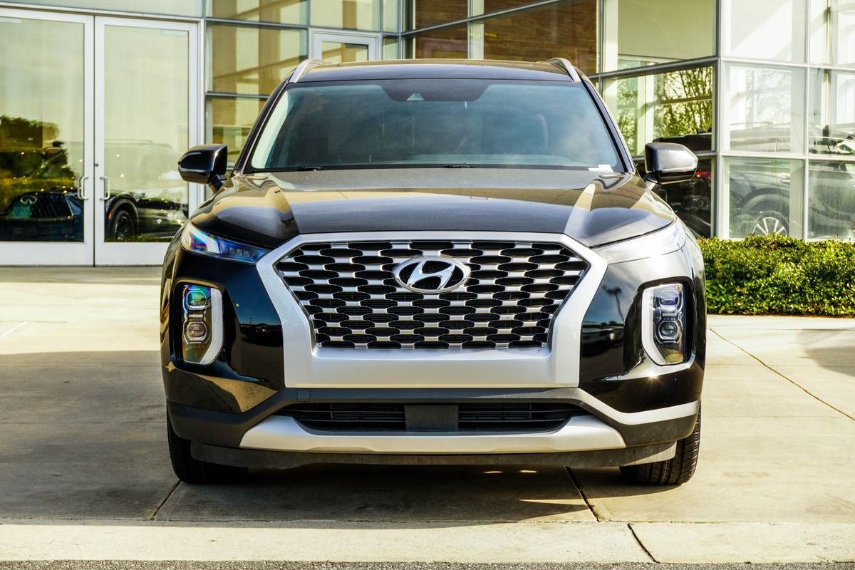 Used 2022 Black Hyundai SEL image 7