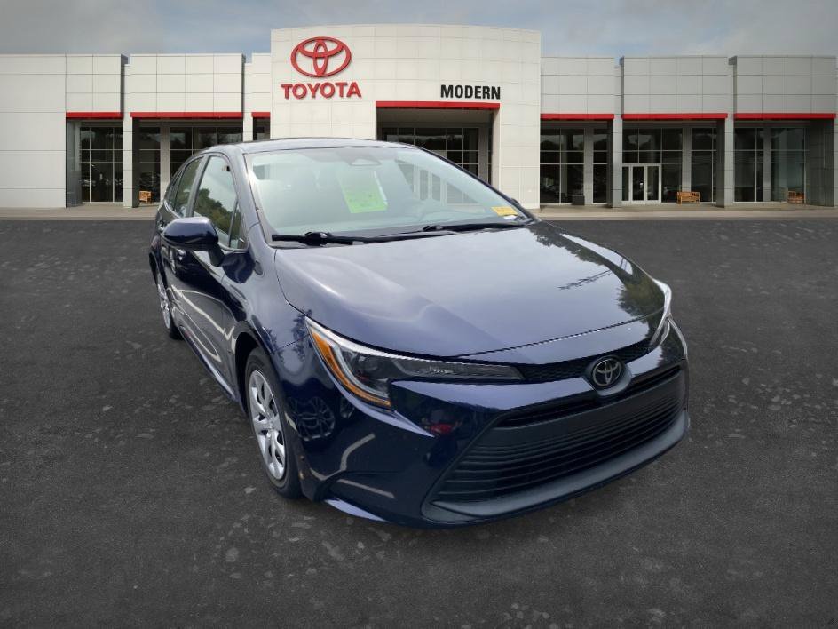 Used 2023 Blueprint Toyota LE image 5