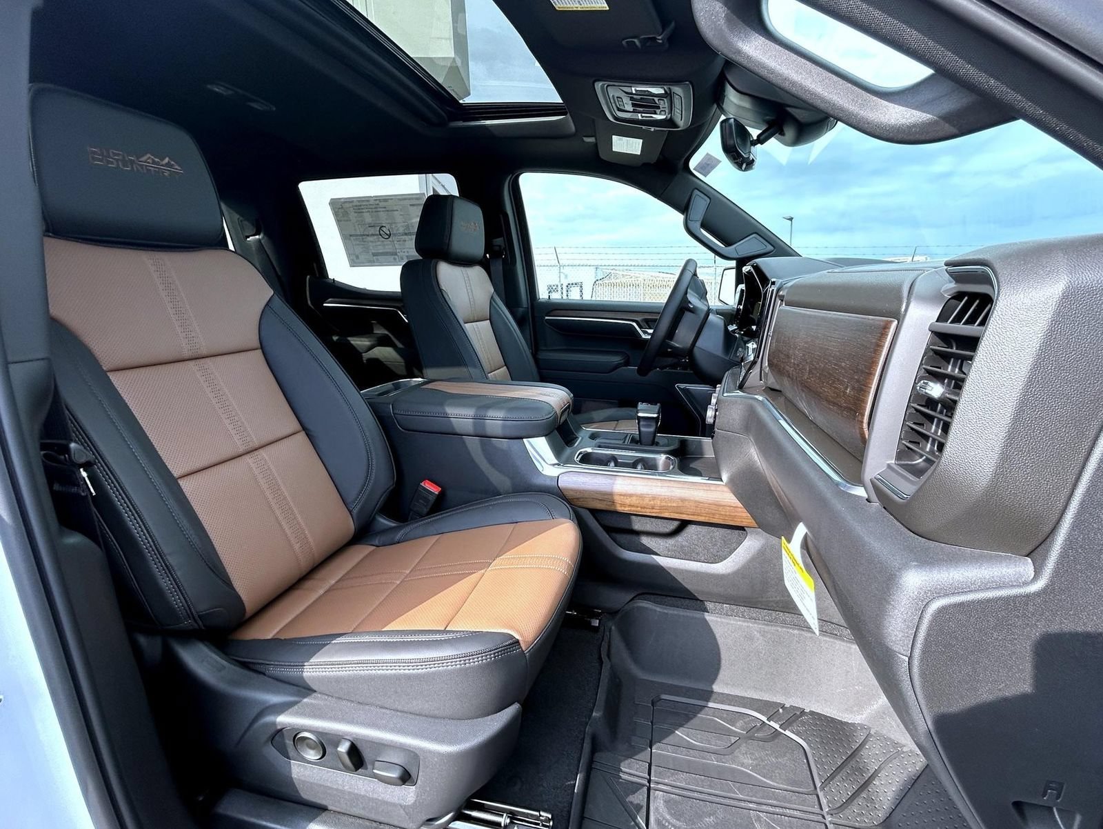 2026 Chevrolet Silverado 1500 High Country - Photo 18