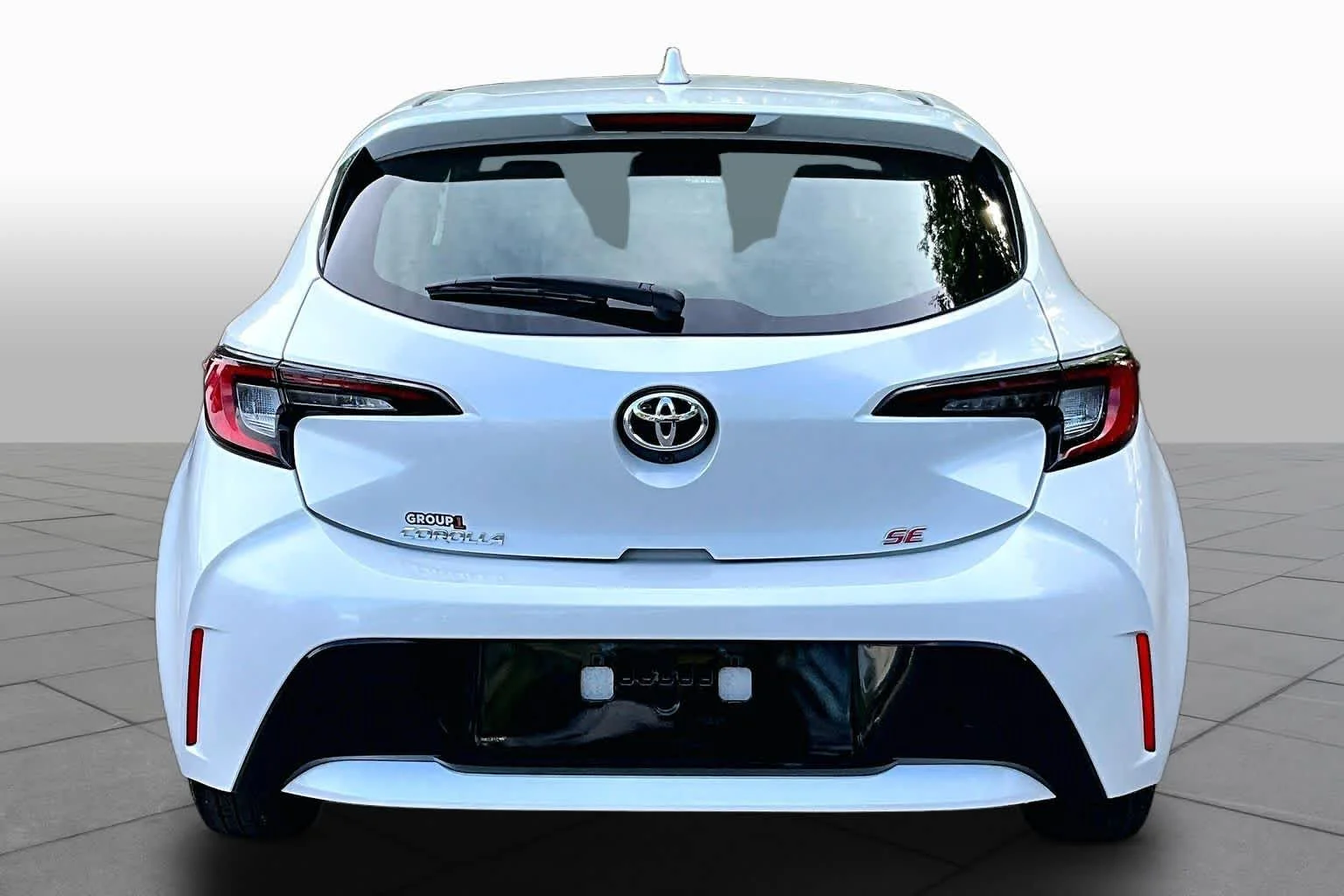 Certified Used 2024 Wind Chill Pearl Toyota SE image 5