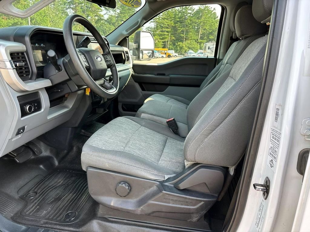 Used 2023 White Ford XL image 10