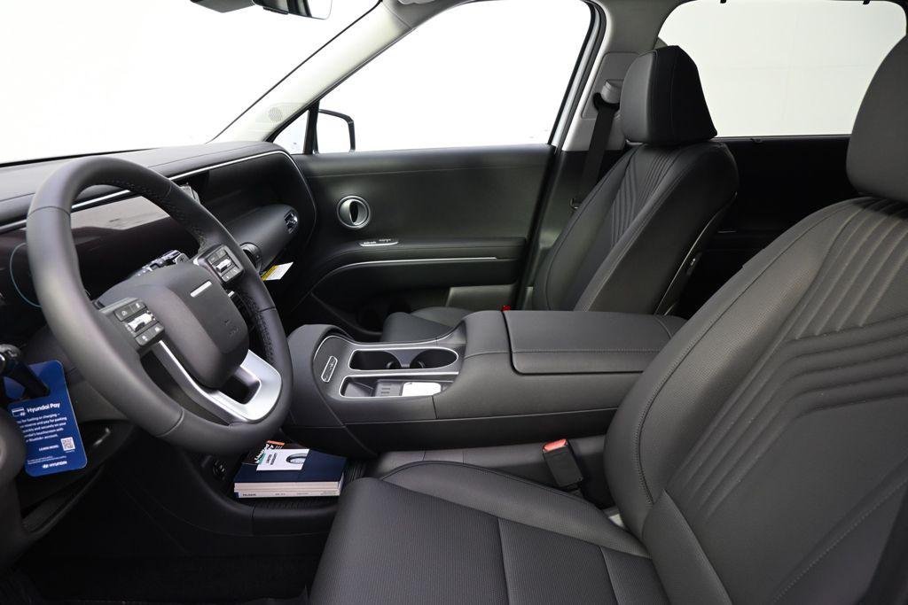 New 2026 White Pearl Hyundai SEL Premium AWD image 13