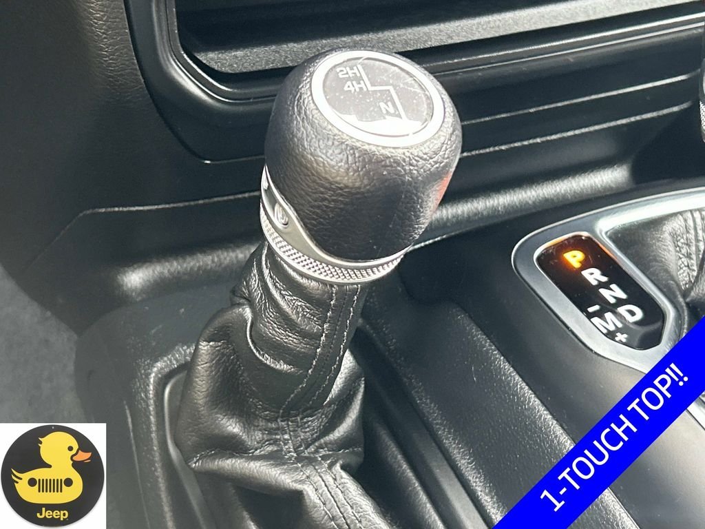 Used 2023  Jeep Sport S image 27