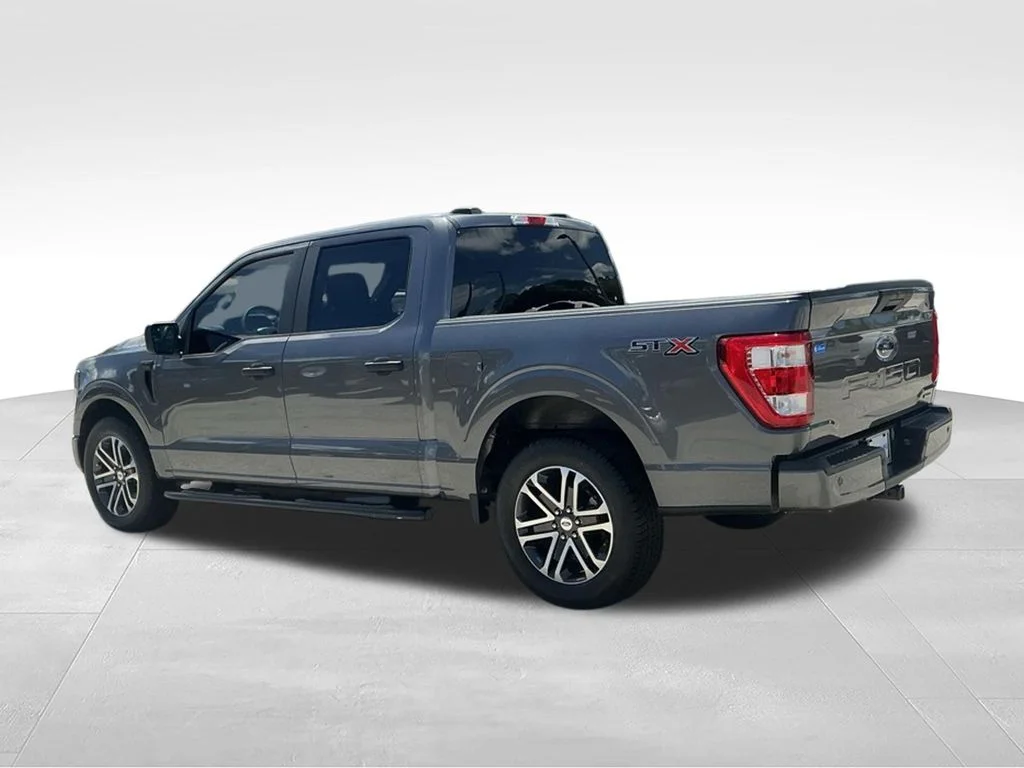 Used 2023 Gray Ford XL image 6