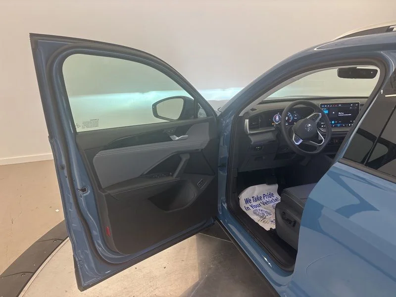 New 2026 Blue Volkswagen 2.0T SE image 24