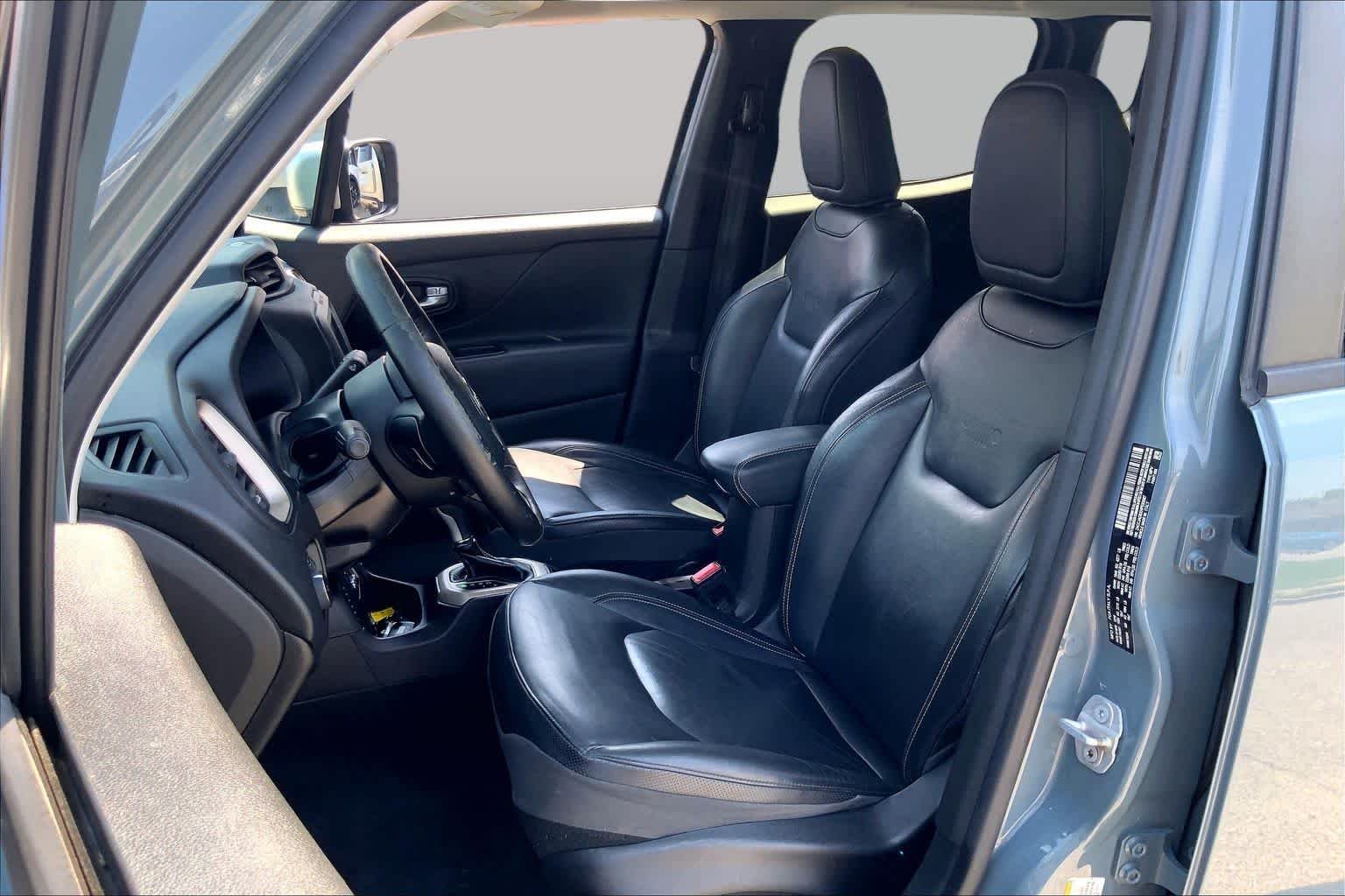 Pre-Owned 2017 Jeep Renegade Limited