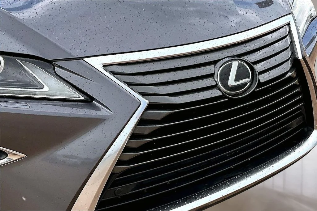Used 2016 Gray Lexus 350 image 30