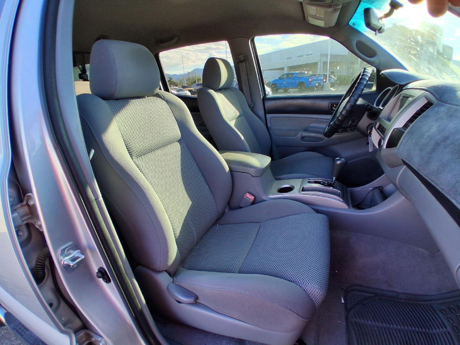 Used 2006 Silver Streak Mica Toyota Base image 24
