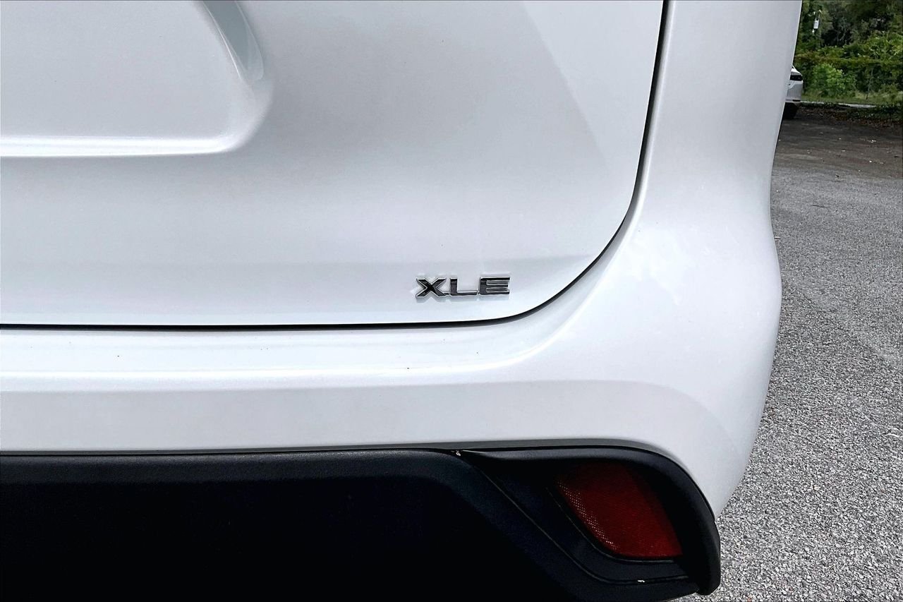 Certified Used 2025 Beige Toyota XLE image 21
