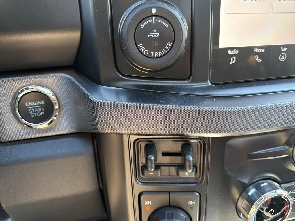 Used 2025 Black Ford Platinum image 19