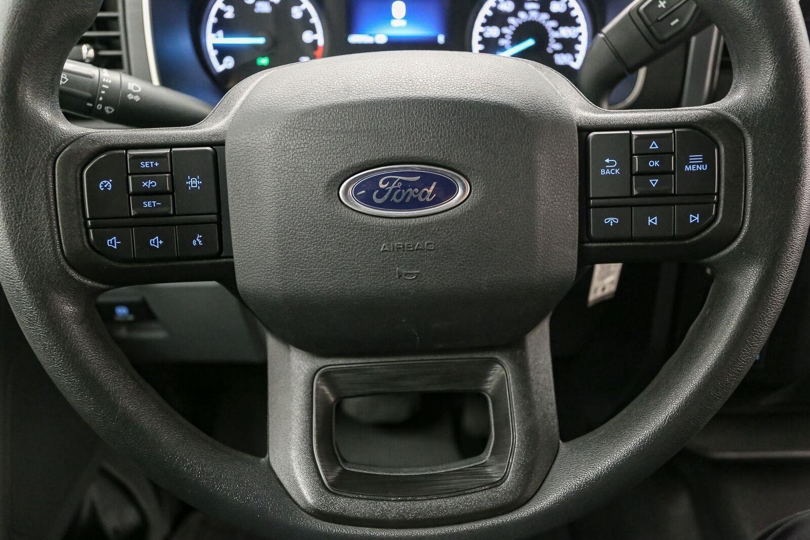 Used 2023 Oxford White Ford XLT image 33