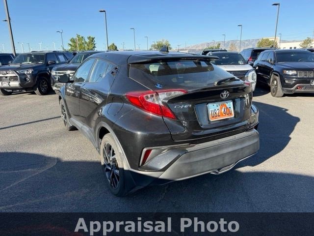 Used 2020 Black Toyota LE image 5