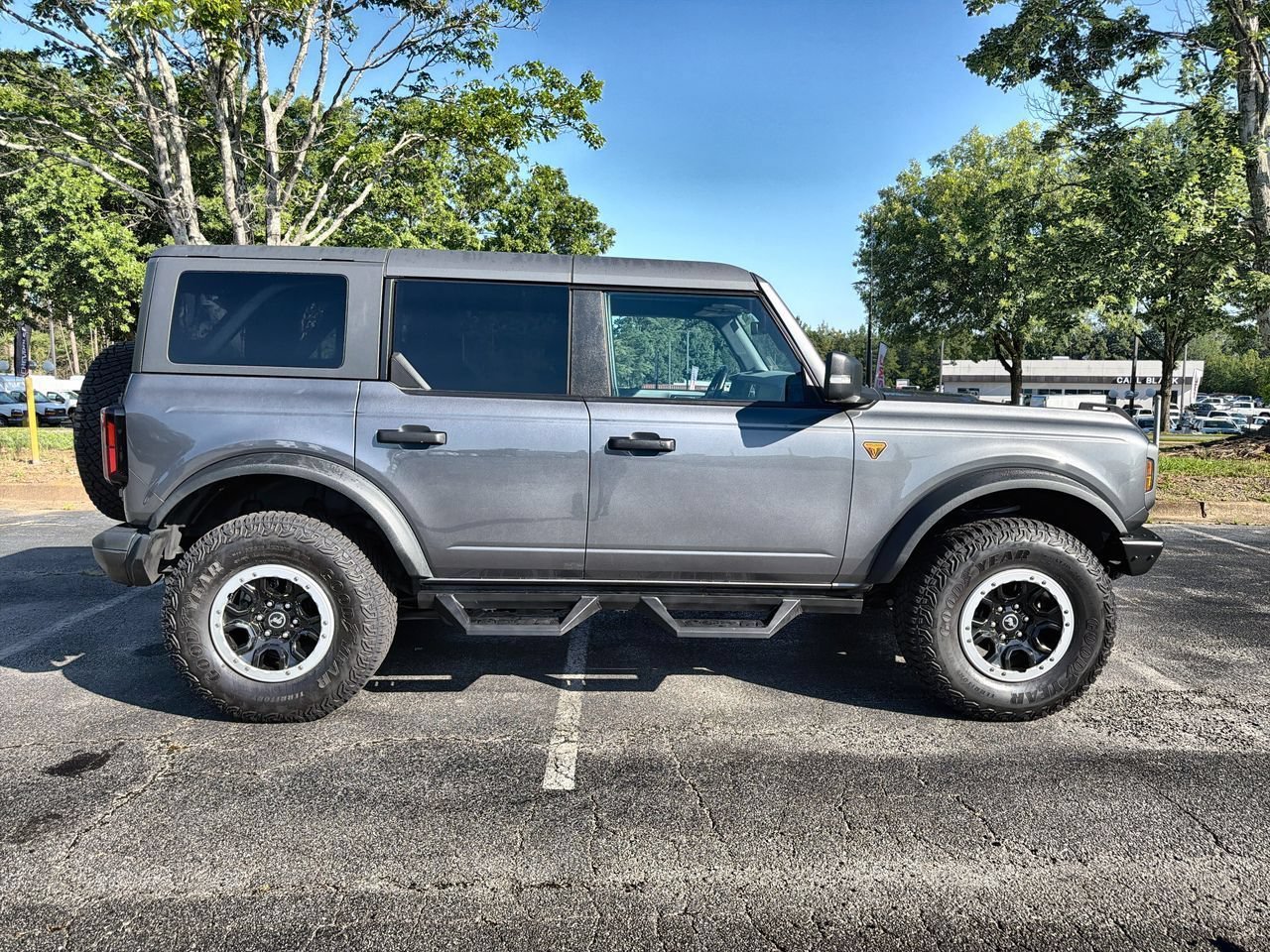 Used 2023 Gray Ford Badlands image 9
