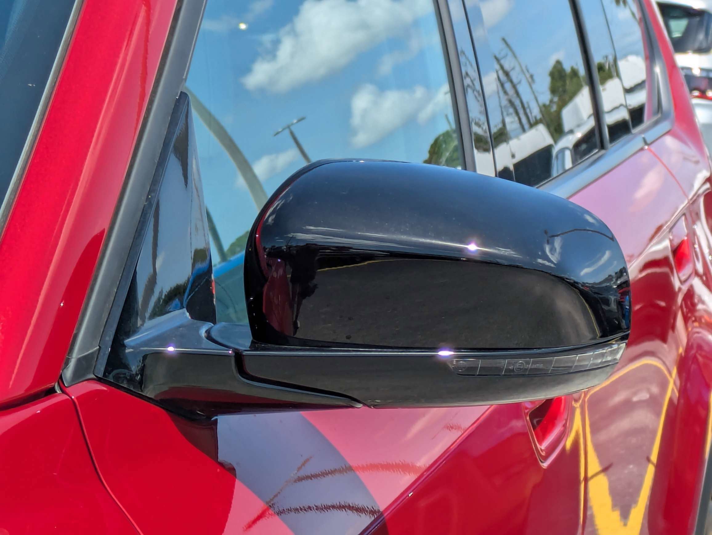 New 2026 Red Hot Pearl-Coat Exterior Paint Jeep Limited image 11