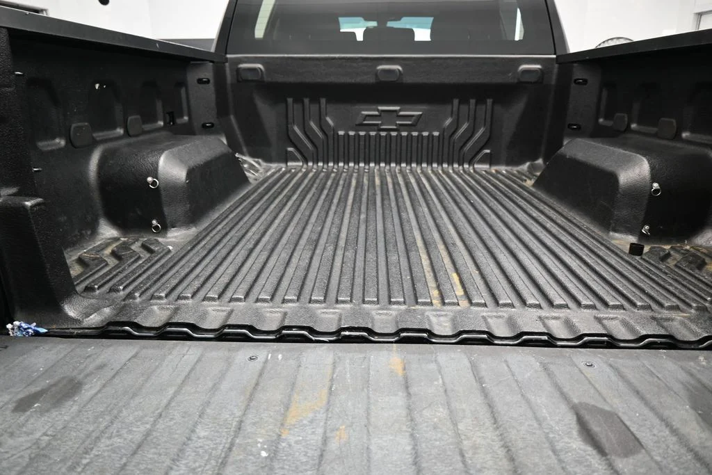 Used 2021 Black Chevrolet Custom image 30
