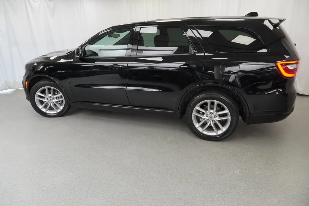 Used 2022 Black Dodge R/T AWD image 41