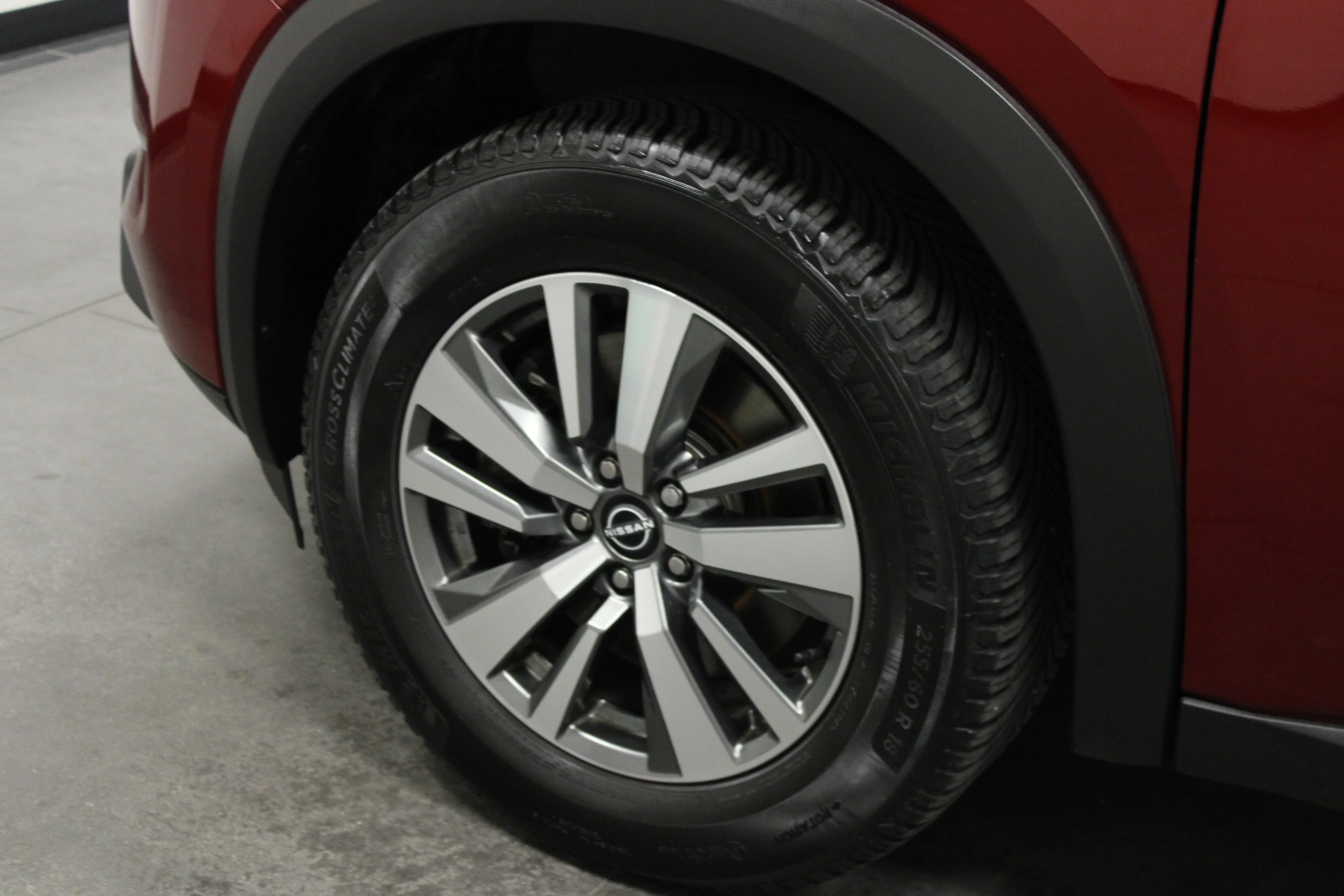 Used 2022 Scarlet Ember Tintcoat Nissan SL image 10