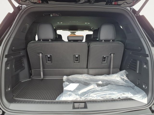 New 2027 Mosaic Black Metallic Chevrolet Z71 image 19