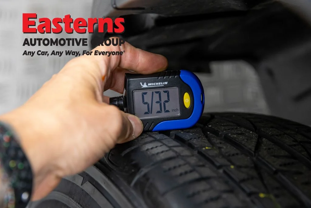 Used 2021 Black Jeep Latitude Plus image 29