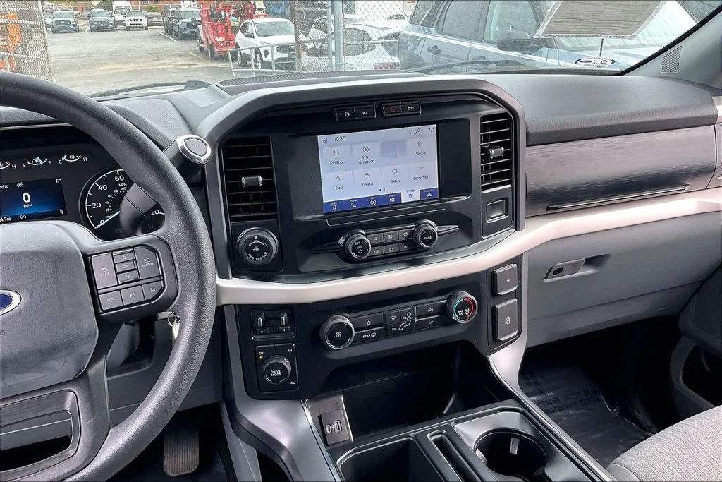 Used 2021  Ford XLT image 5
