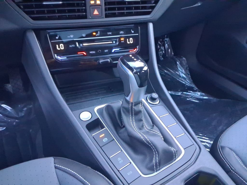 New 2026 Gray Volkswagen 1.5T SE image 10