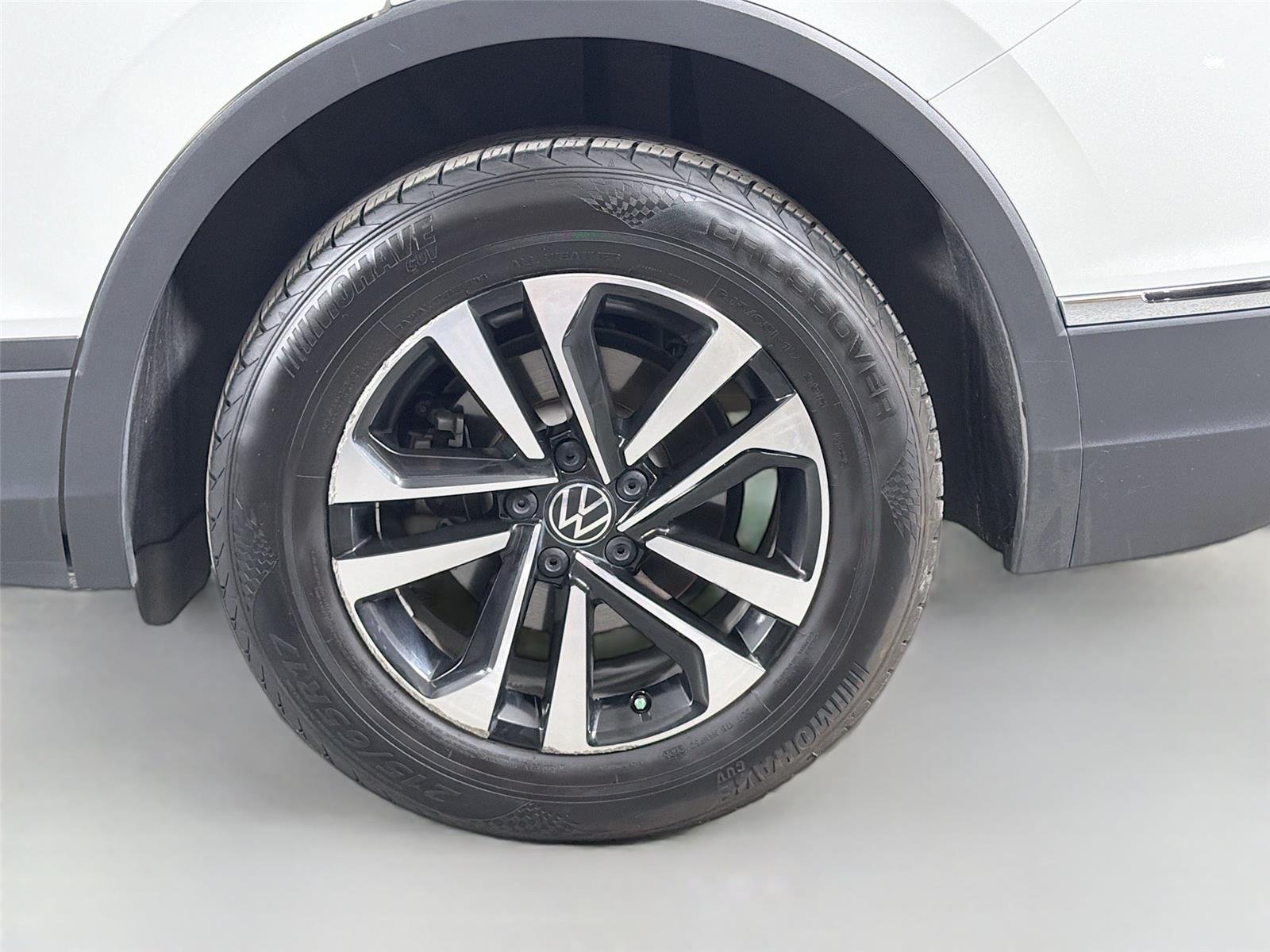 Certified Used 2023 Pure White Volkswagen S image 27