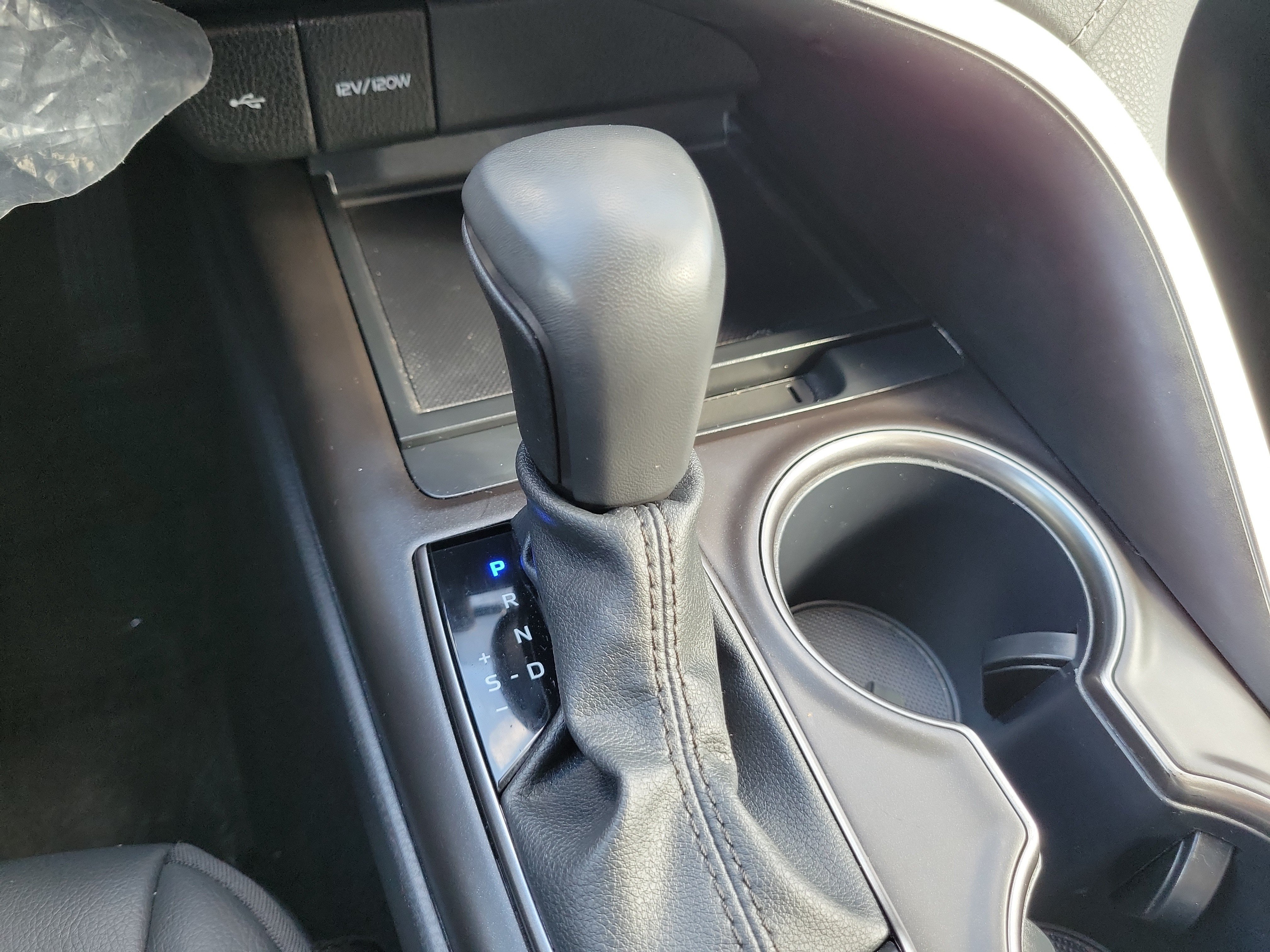 Certified Used 2024 Ice Toyota SE image 28