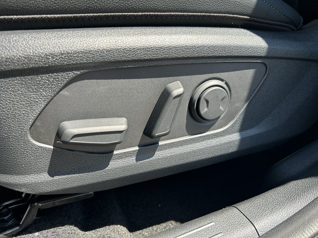 New 2026 Wolf Gray Kia EX image 19