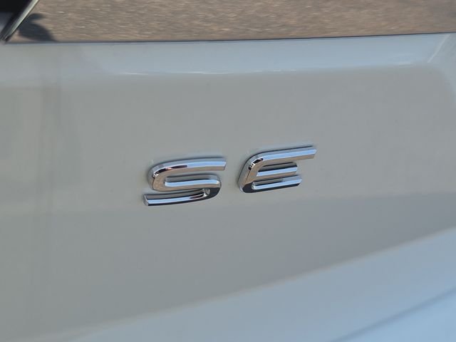 New 2026 White/off-white Volkswagen 2.0T SE image 4