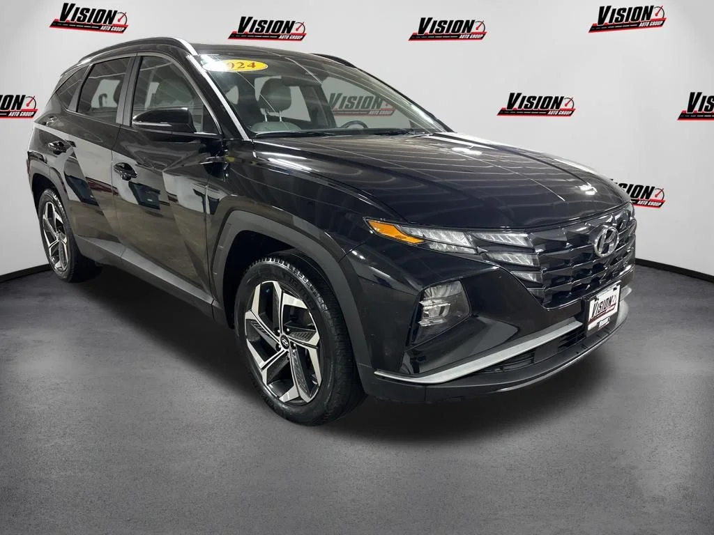 Certified Used 2024 Black Hyundai SEL image 3