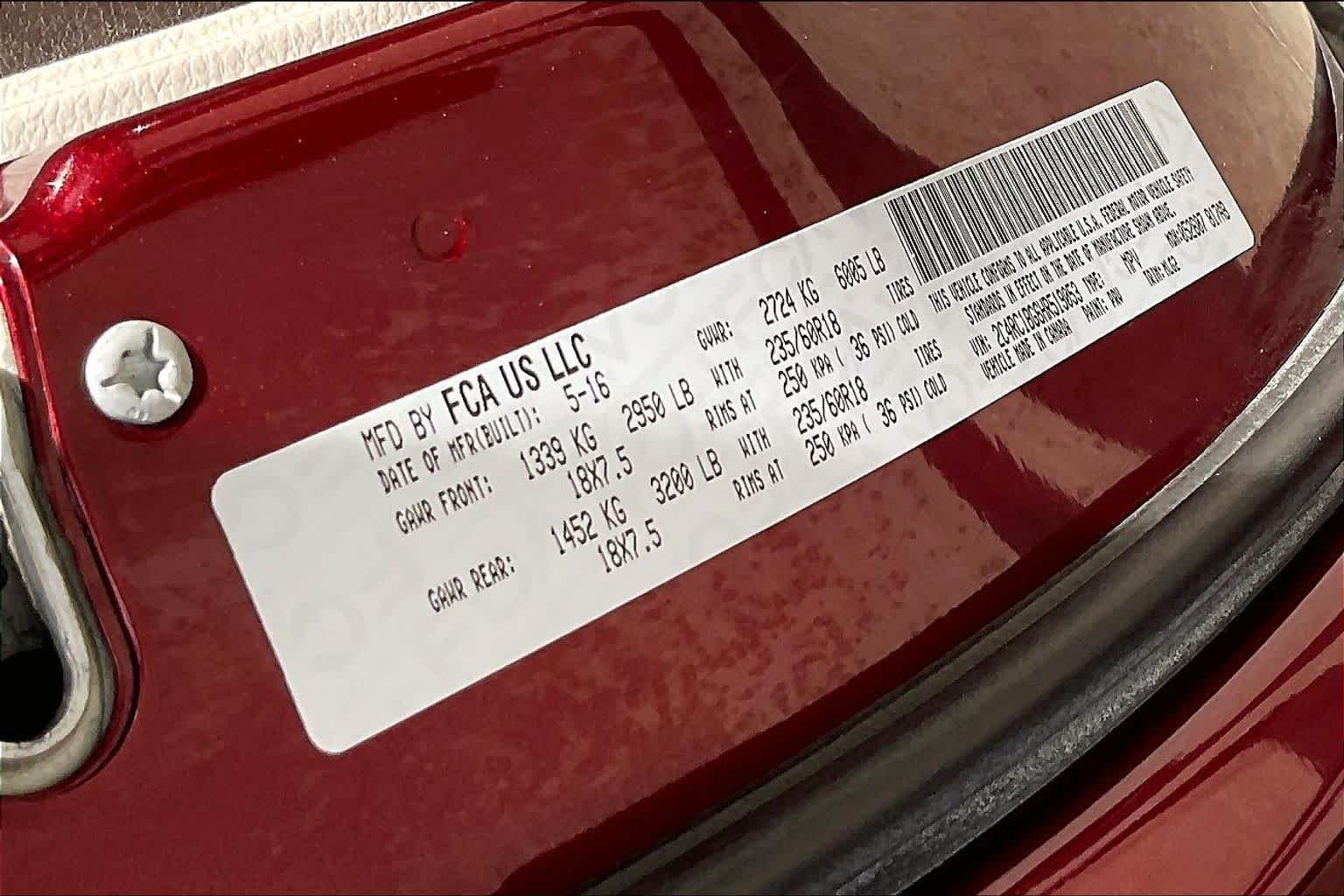 Used 2017 Velvet Red Pearlcoat Chrysler Touring-L image 32