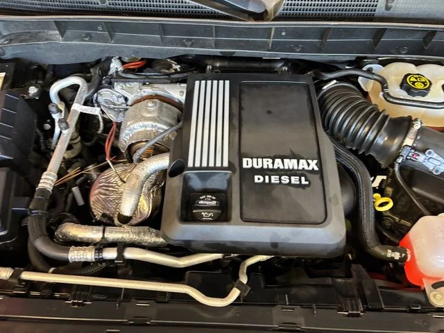 Used 2023 Red GMC AT4 image 27