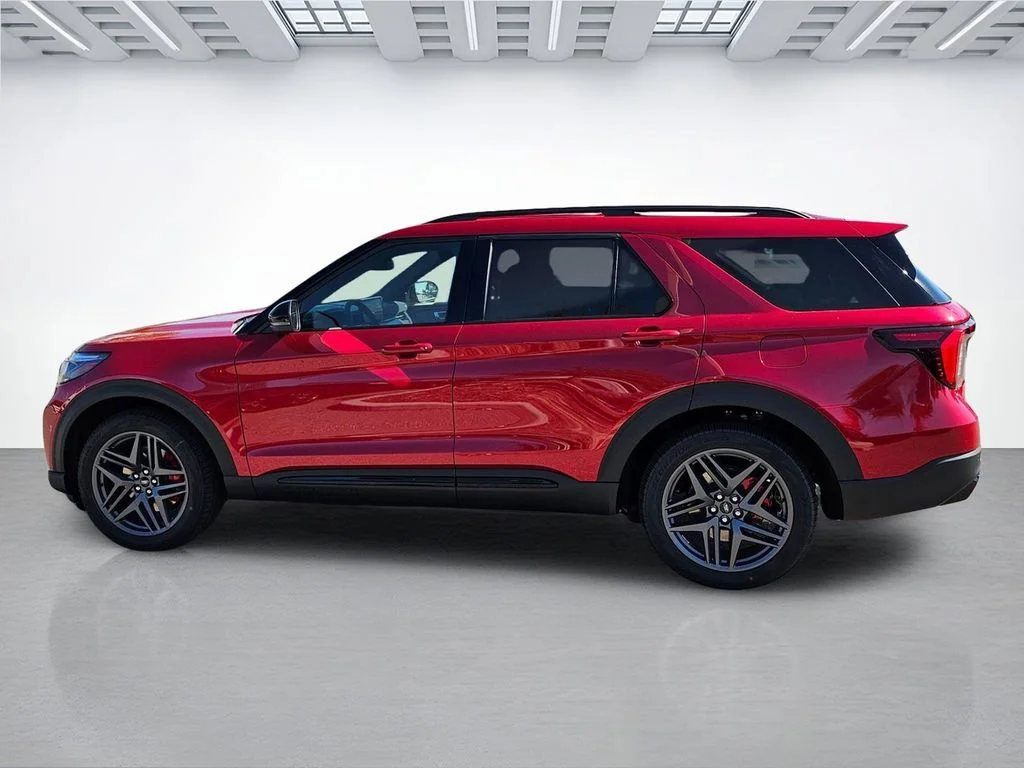 New 2026 Rapid Red Metallic Tinted Clearcoat Ford ST image 8