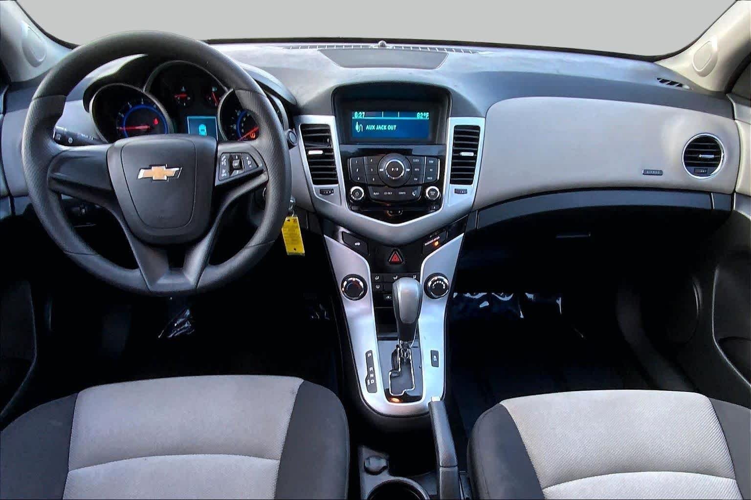 Used 2016 Silver Ice Metallic Chevrolet LS image 15