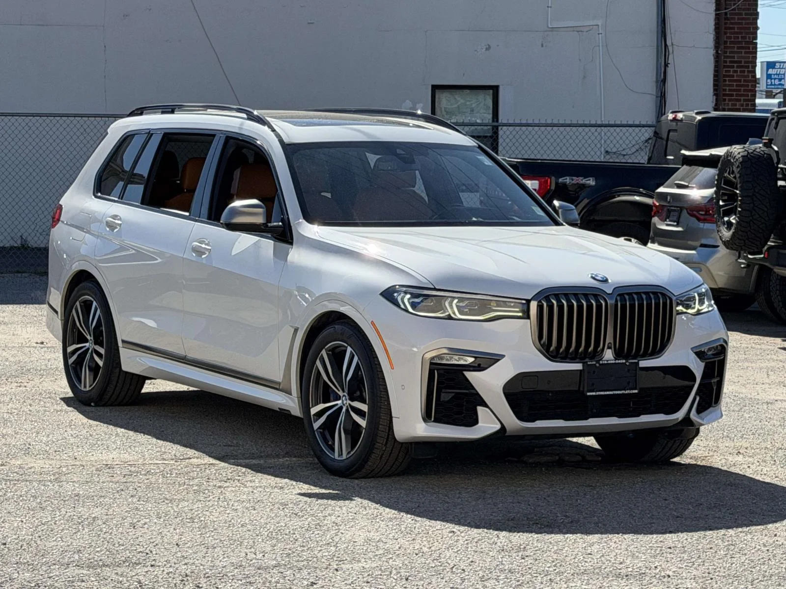 2020 BMW X7 M50i's photo