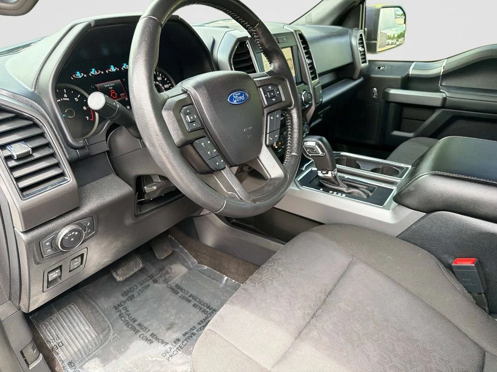 Used 2020 White Ford XLT image 22