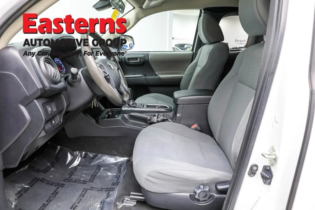Used 2020 White Toyota SR image 14