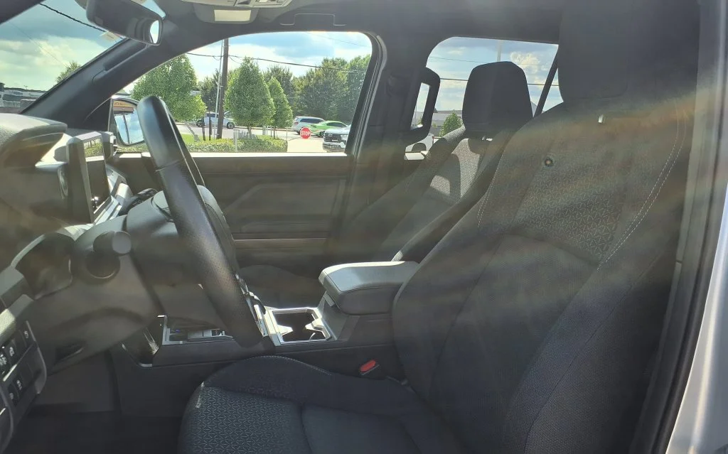 Used 2025 Silver Toyota SR5 image 11
