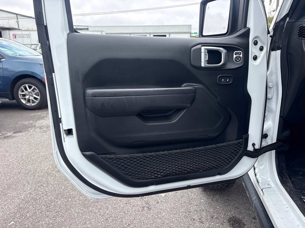 2022 Jeep Wrangler Unlimited Rubicon - Photo 11