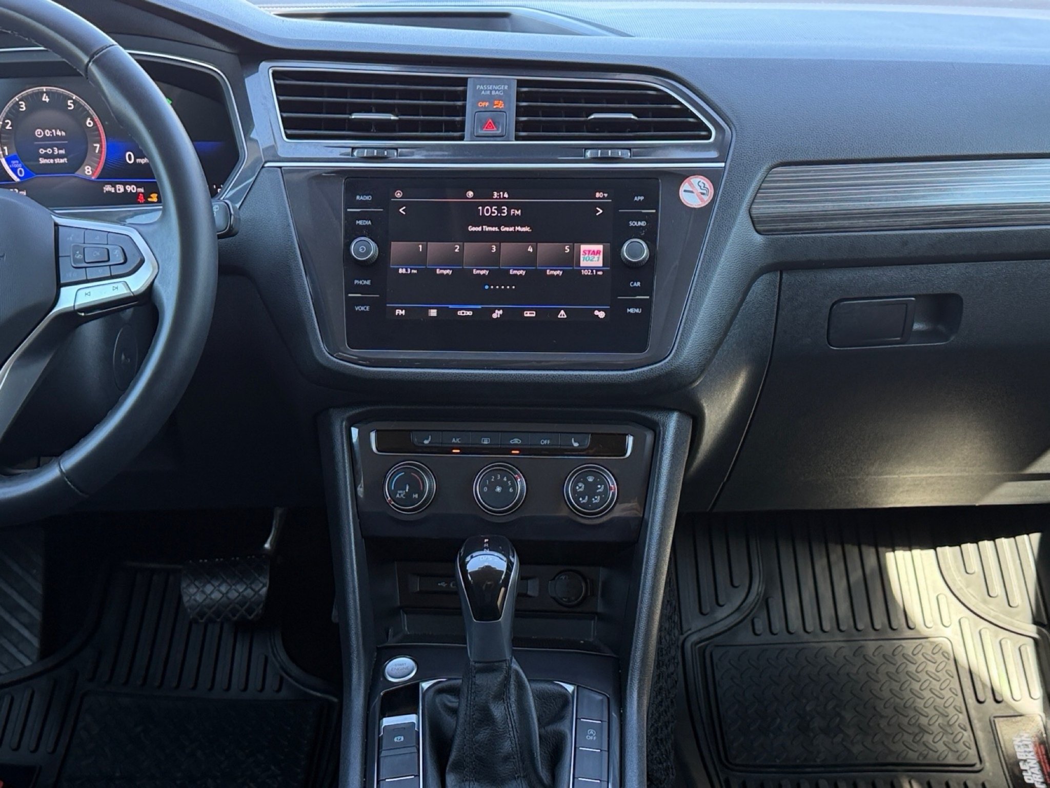 Used 2024 Platinum Gray Metallic Volkswagen Wolfsburg Edition image 19