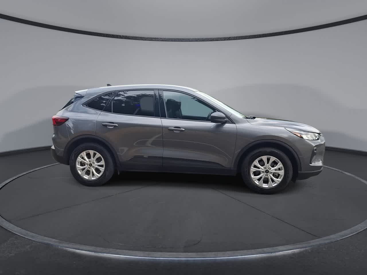 Used 2025 Carbonized Gray Metallic Ford Active image 9