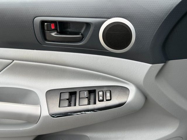 Used 2014 Gray Toyota Base image 34
